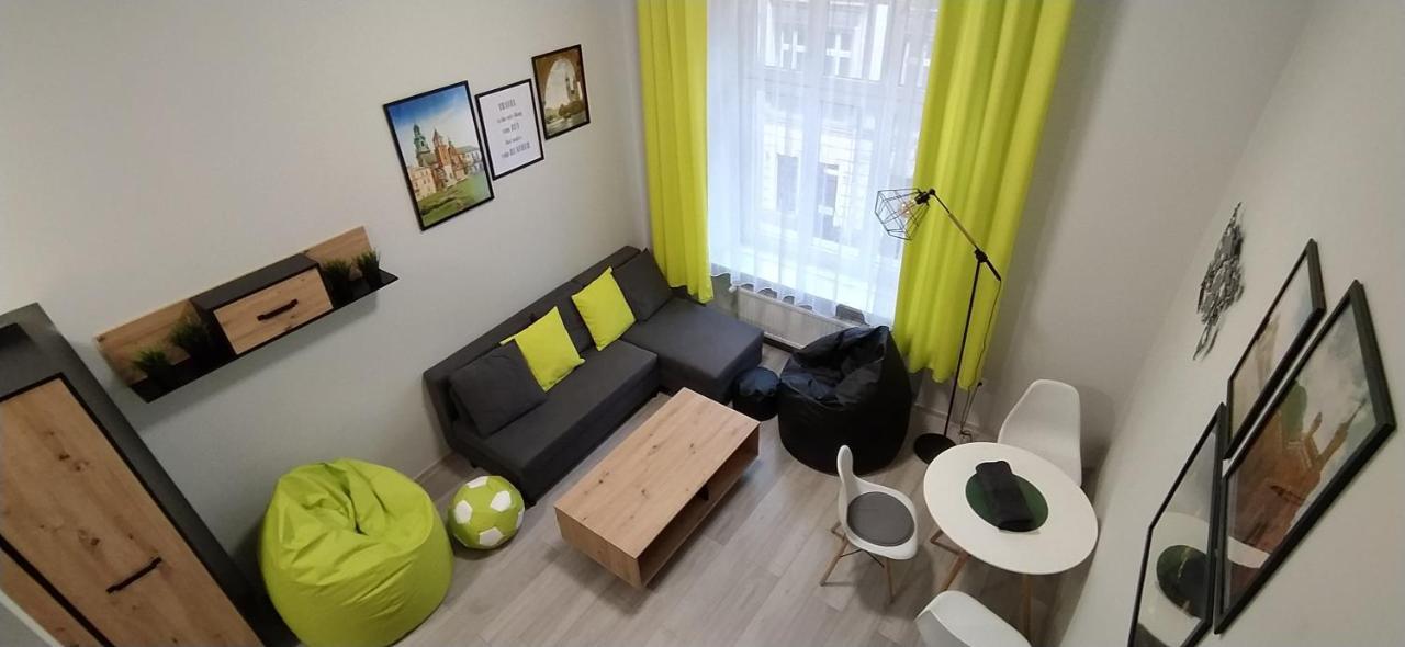 Discover Cracow Aparthostel Cracovie Extérieur photo
